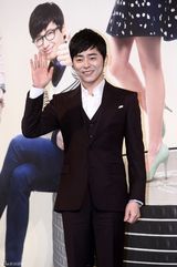 高清图：《李顺新》IU赵政锡13岁年龄差演情侣