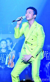 策划：比伯酒驾涉毒入狱 盘点那些问题男女们