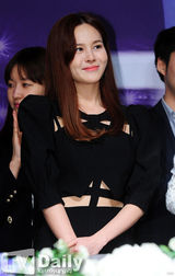 组图：朱元再演音乐剧《Ghost》 IVY性感亮相