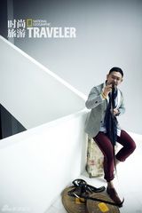 高清组图：姜武拍大片做“潮叔” 恐露胸毛免尴尬