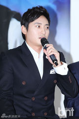 组图：李元钟元基俊等出席《那人来了》发布会