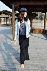 组图：王海珍街拍大片彰显平民时尚 引领潮流