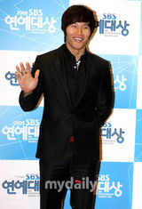 幻灯图集：09SBS演艺大奖颁奖礼 众星熠熠气氛热闹