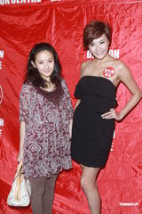 组图：赵硕之澄清与阔少绯闻 财政交妈妈处理