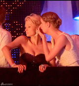 幻灯：希尔顿戛纳狂欢 玩过火失守露底