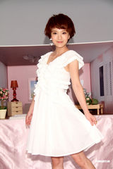 高清：郭采洁为新专辑拍摄宣传照 美容秘诀靠睡眠