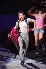 高清组图：滚石唱片三十年演唱会 50次合唱破纪录