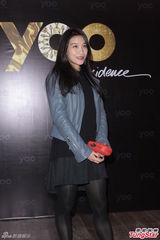 组图：Amanda S.出席派对自曝结婚十年计划生子