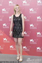 高清图：《一个女人》发布 导演吉亚塔携老公秀恩爱