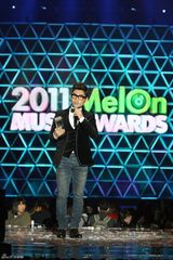 高清组图：Super Junior与f(x)IU等出席音乐颁奖礼