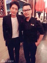 组图：张亮办豪华生日派对 星爸齐聚朴海镇祝寿