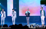 组图：SJ-M与MBLAQ等热唱《MCD》 2NE1夺冠