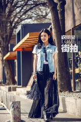 明星爱街拍：贾青轻薄装出街 春光明媚秀甜美