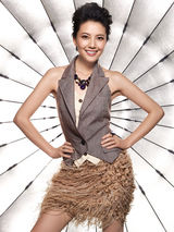 组图：高圆圆登杂志封面 邻家女孩的华丽盛放