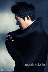 组图：韩星李凡秀秋装写真演绎都市型男