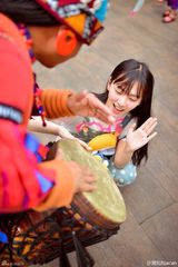 组图：武大女神生活美照 长发飘逸清新自然