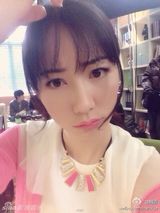 组图：韩雪曝新剧造型 御姐变身小清新萌少女