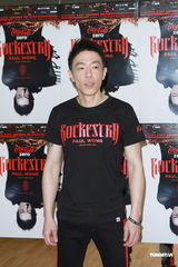 组图：黄贯中开唱未见朱茵 陈豪黄德斌助阵