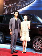 高清图：芭莎明星慈善夜开幕 众星走红毯星光熠熠 