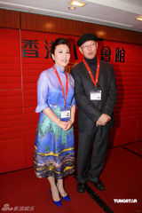 汪明荃否认“女皇病”上身 罗家英力挺笑言无所谓 