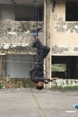 组图：汪东城《姐姐立正向前走》倒吊钢索保千万险