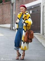 组图：韩星金娜英香港拍写真大气拉风前卫摩登