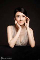 高清图：谭歆柔拍夏日写真 青春美丽亮点十足