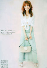 高清组图：日本混血女模玲奈可爱写真似洋娃娃