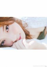 组图：日本女星佐佐木希写真甜美俏皮