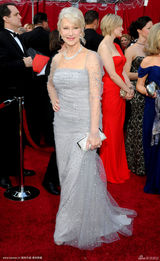 高清图：奥斯卡红毯 老戏骨海伦-米伦气质不凡 