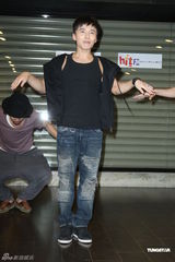 组图：Lollipop F苦练流行音乐奖特别表演