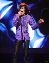 幻灯图：《美国偶像》男生12进10淘汰赛-暗夜星光