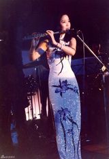 组图：邓丽君气质写真 娇俏少女蜕变巨星