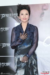 组图：叶德娴大谈“性”经 坚拒初相识就上床