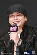 组图：BoA朴振英等出席《K-POP STAR 2》发布会