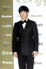 组图：第32届韩国青龙电影奖颁奖典礼群星闪耀