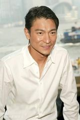 组图：盘点穿白衬衫也男神的男星们