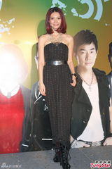 组图：梁汉文加盟大岳娱乐 苏永康牵线搭桥