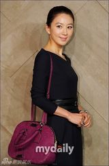 组图：尹恩惠河智苑时尚斗艳 车胜元CNBLUE帅气