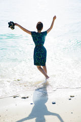 组图：秦海璐大片海洋风情俏丽灵动