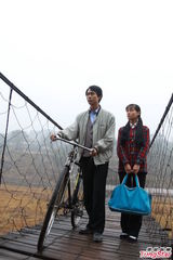 组图：《乡间童谣》拍摄艰苦 扶贫历程缩影感人