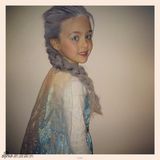 组图：各国粉丝神COS冰雪奇缘 YY姐妹百合情