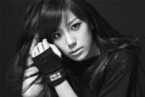 组图：摇滚女生程晨回归乐坛 黑白写真小秀性感