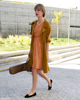 高清组图：泰勒-斯威夫特现身机场 复古田园风