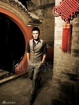 幻灯图集：于小伟倾情演绎四合院里的倜傥绅士