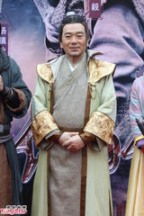 组图：《仙侠剑》全武行抵严寒 拒绝雷人造型