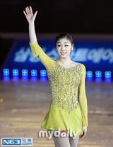 组图：韩国冰上公主金妍儿退役办纪念表演