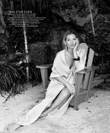 组图：超模凯特-莫斯《BAZAAR》大片秀玉腿