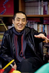 高清组图：张艺谋对话新浪 可爱表情连拍