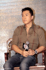 幻灯图：甄子丹称不再拍《叶问》 熊黛林赞其好男人